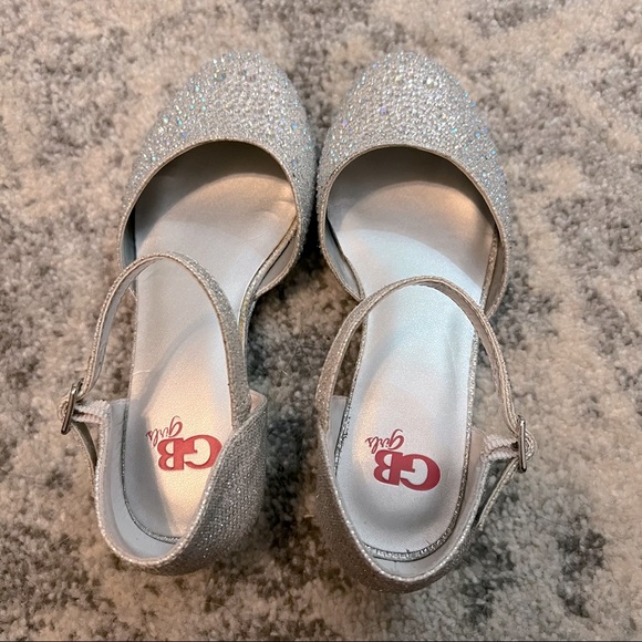 Gianni Bini Girls Dress Shoes - Picture 5 of 10